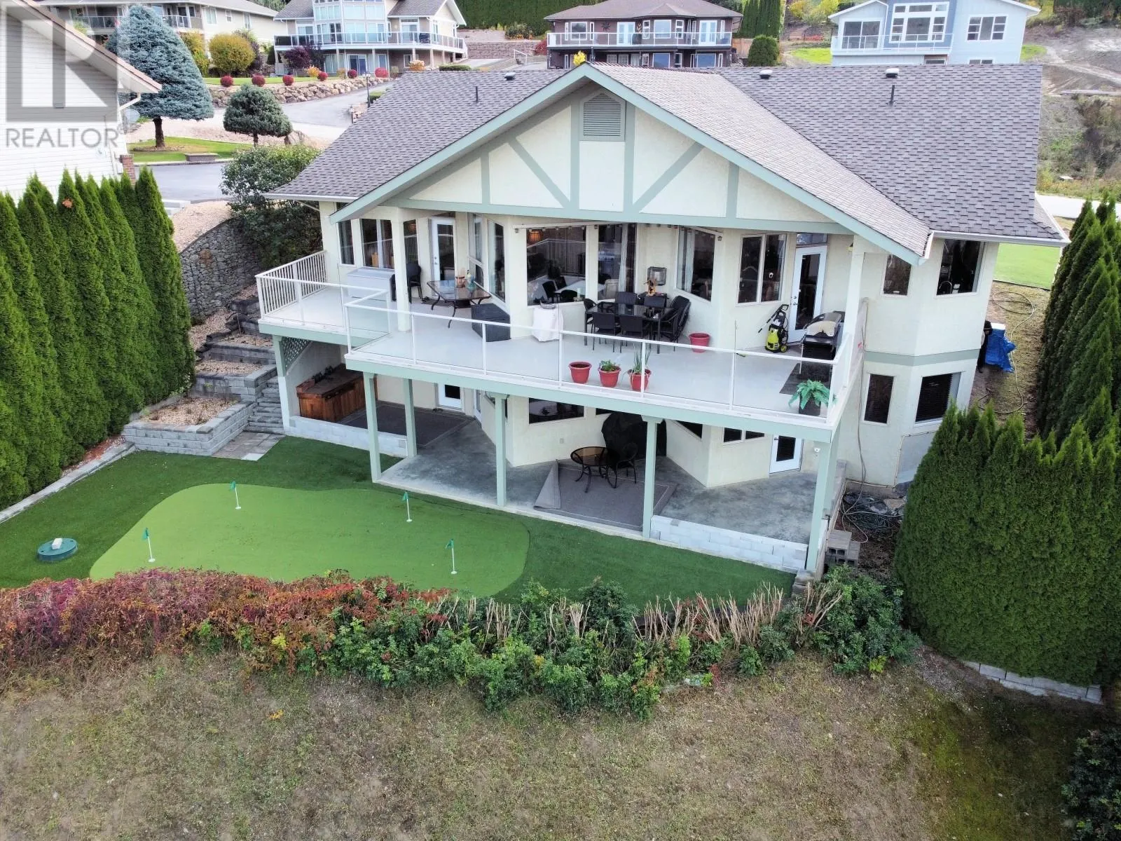 2597 Grandview Place