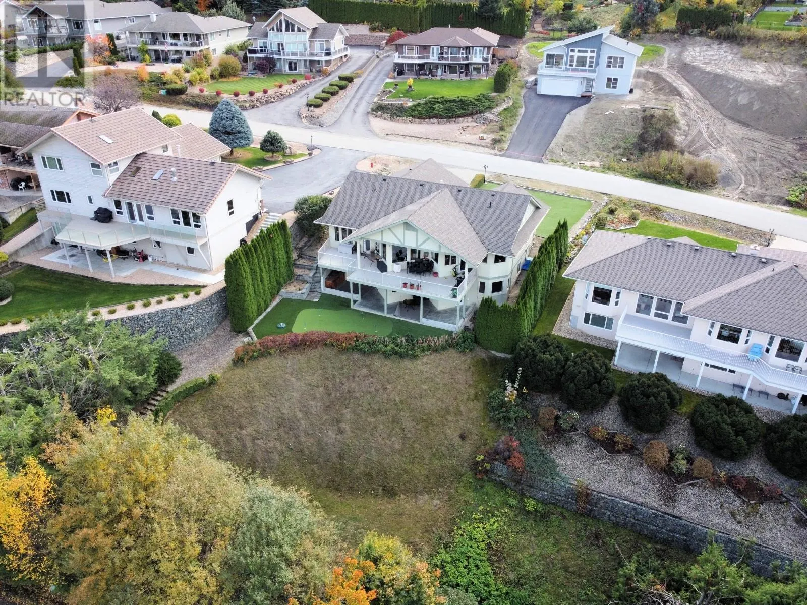 2597 Grandview Place