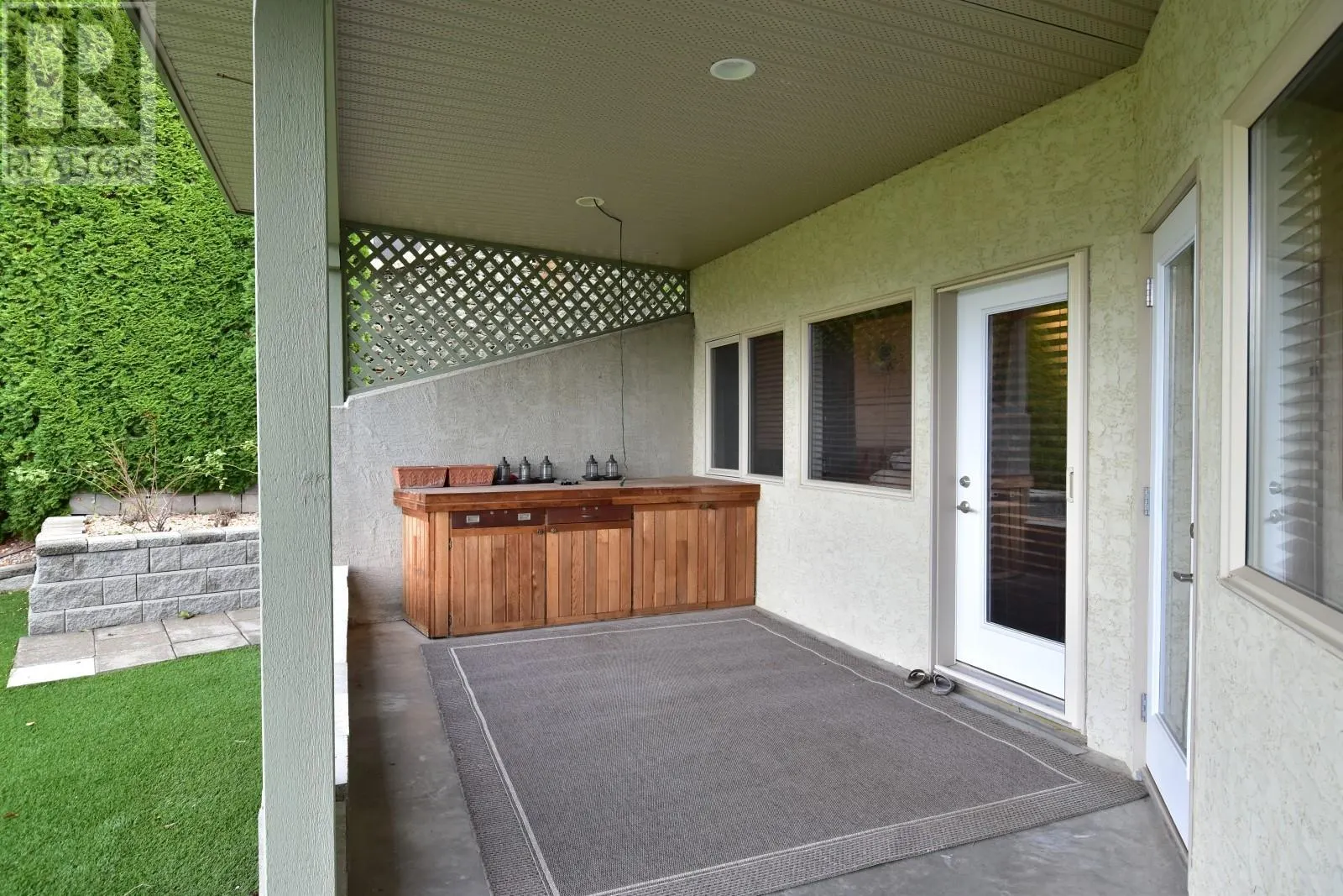 2597 Grandview Place
