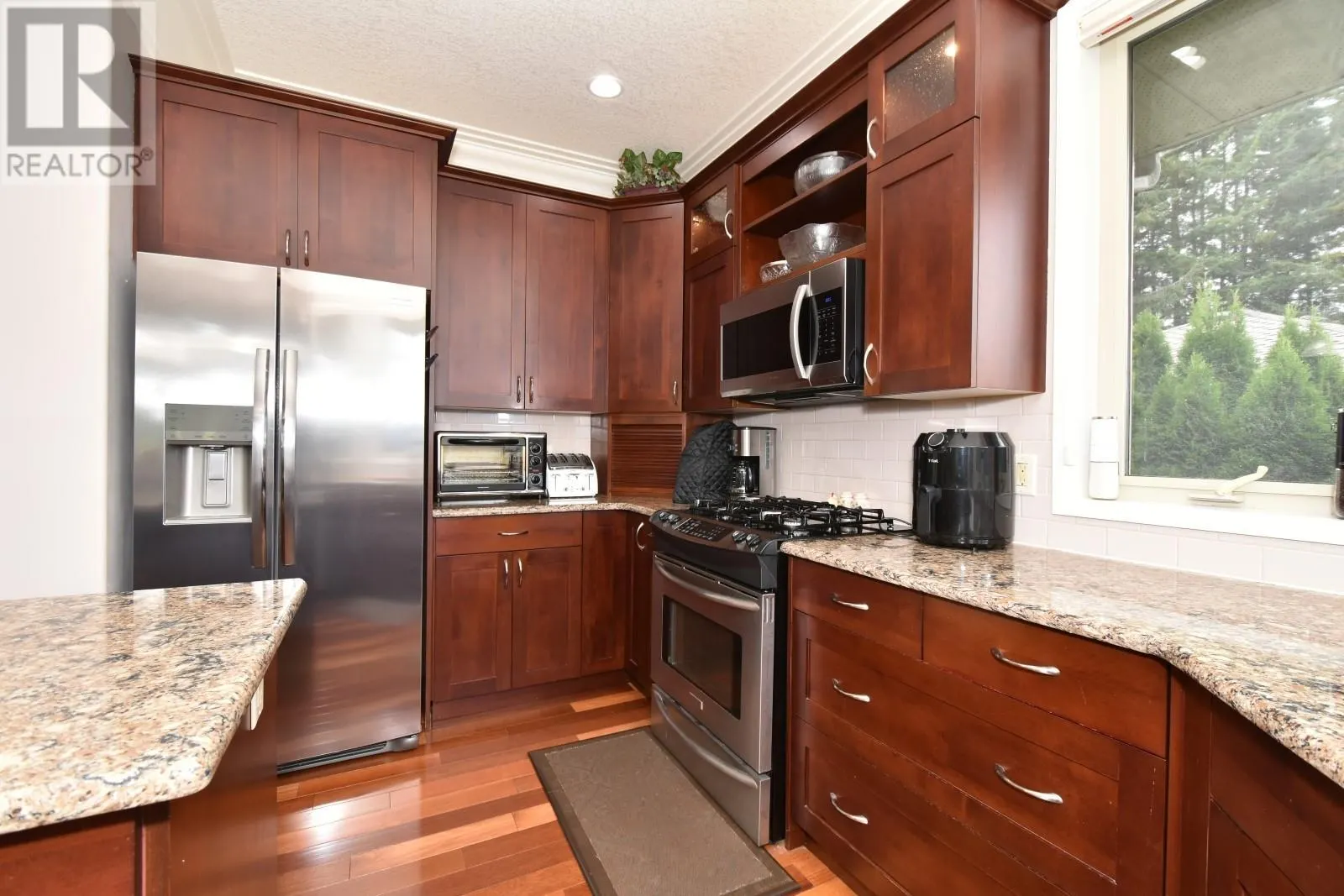 2597 Grandview Place