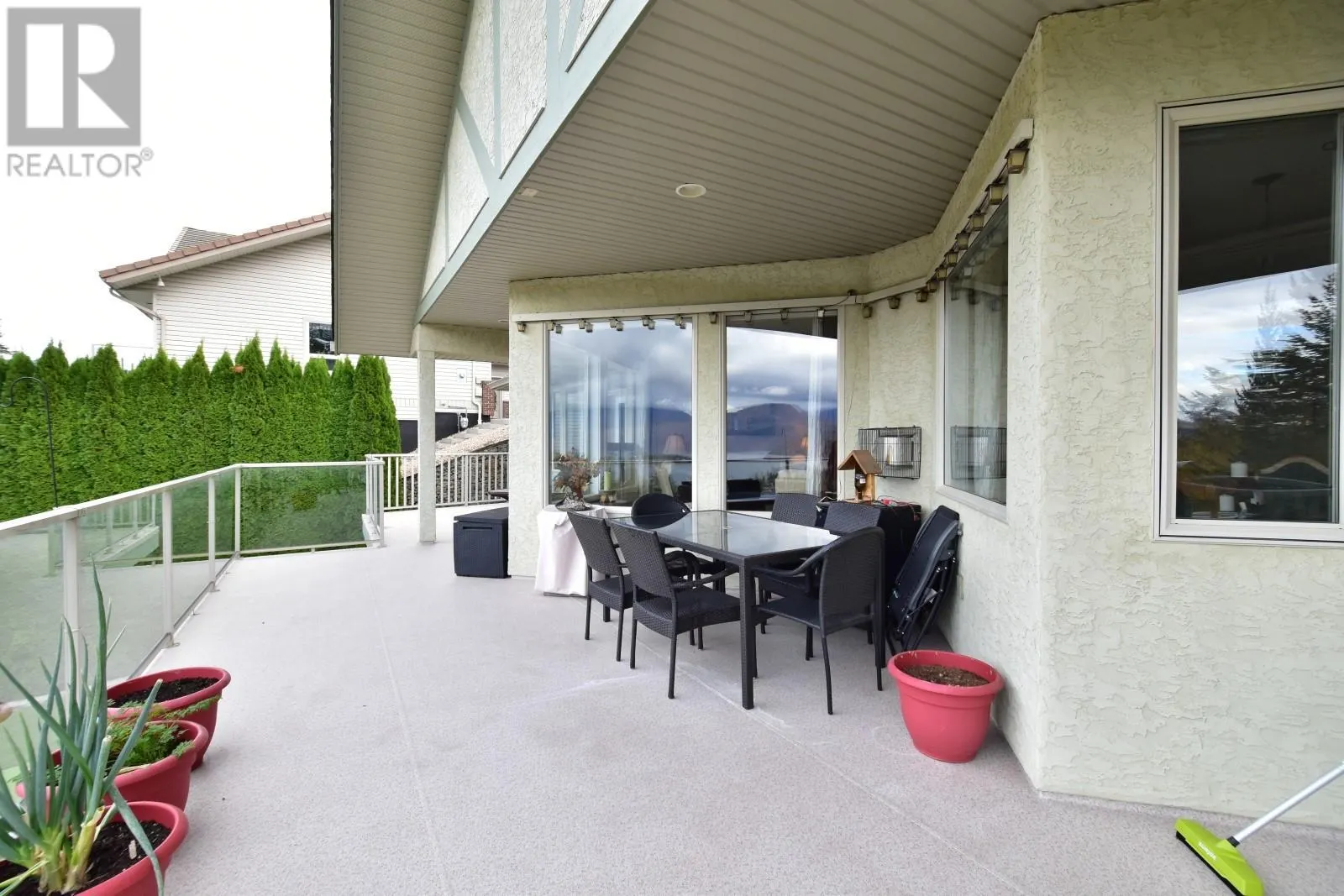 2597 Grandview Place