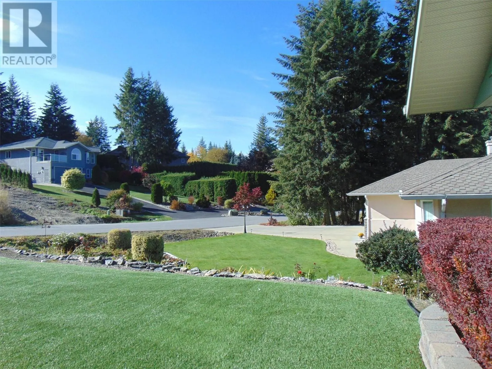 2597 Grandview Place