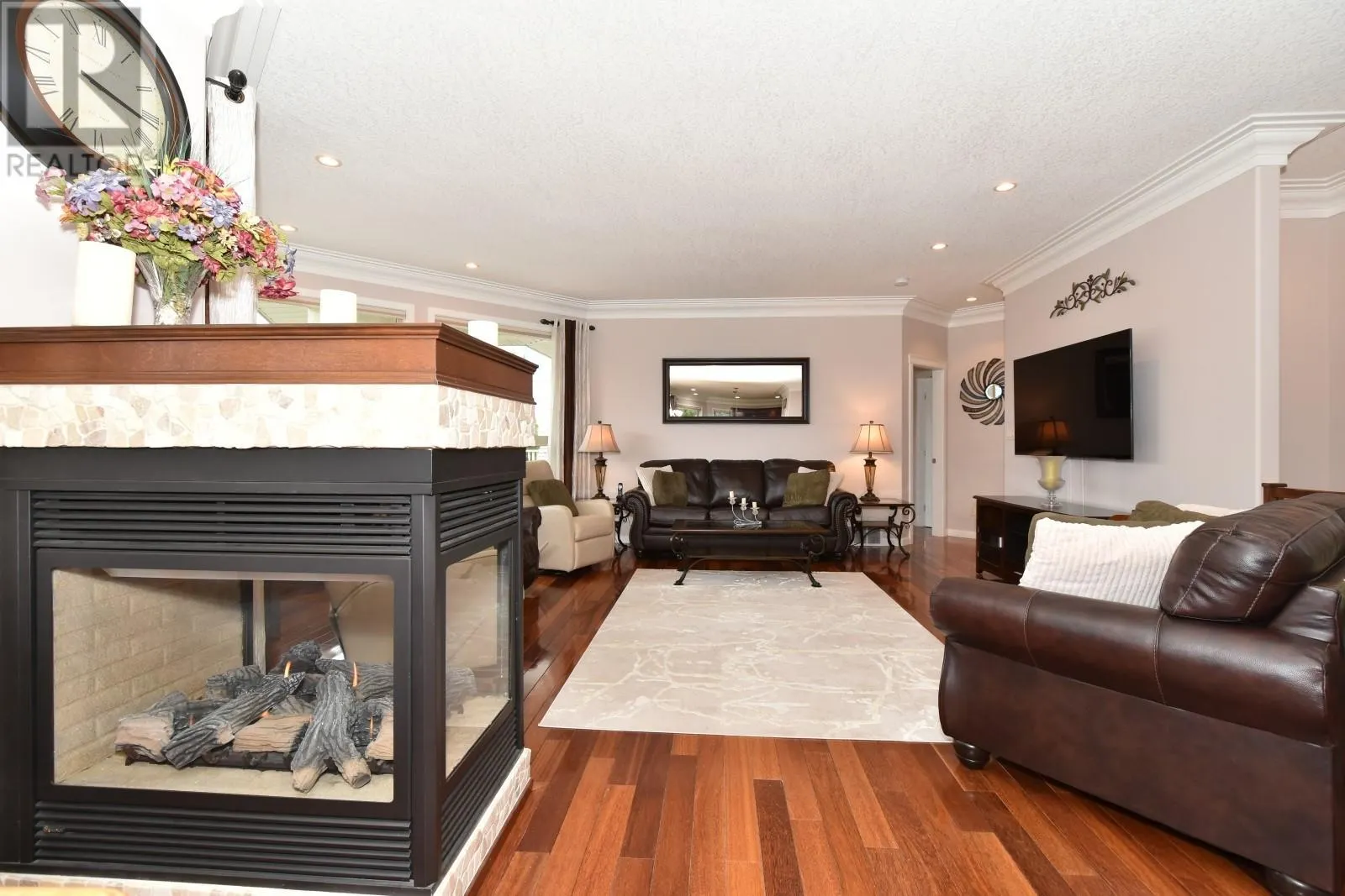 2597 Grandview Place