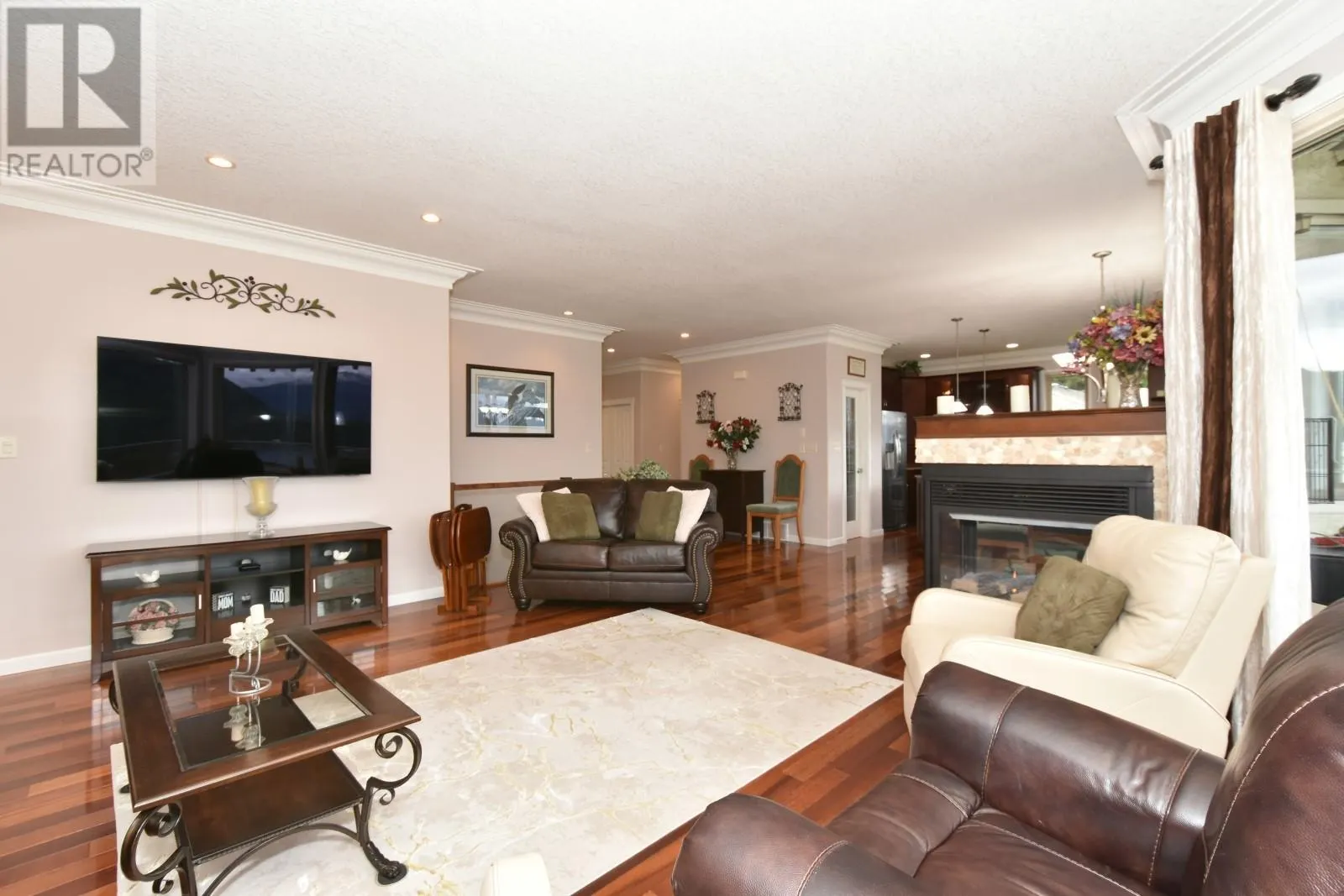 2597 Grandview Place