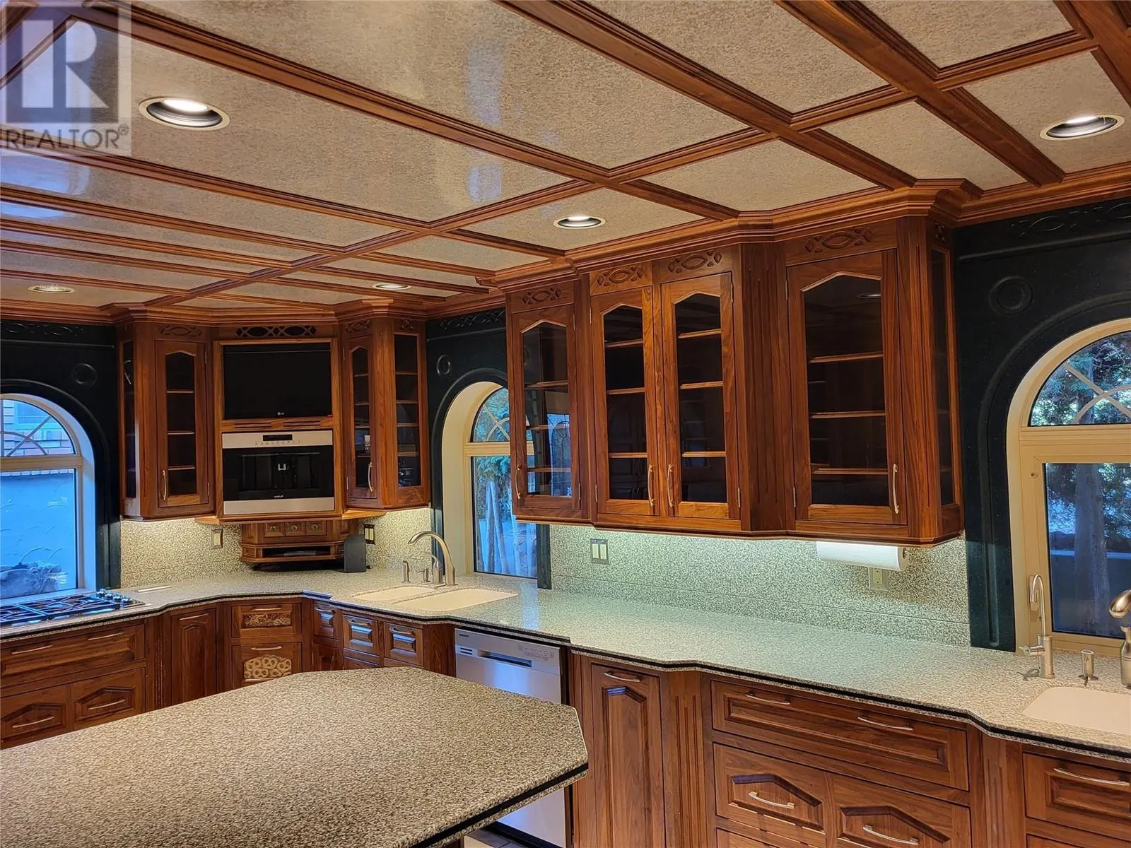327 CARMEL Crescent