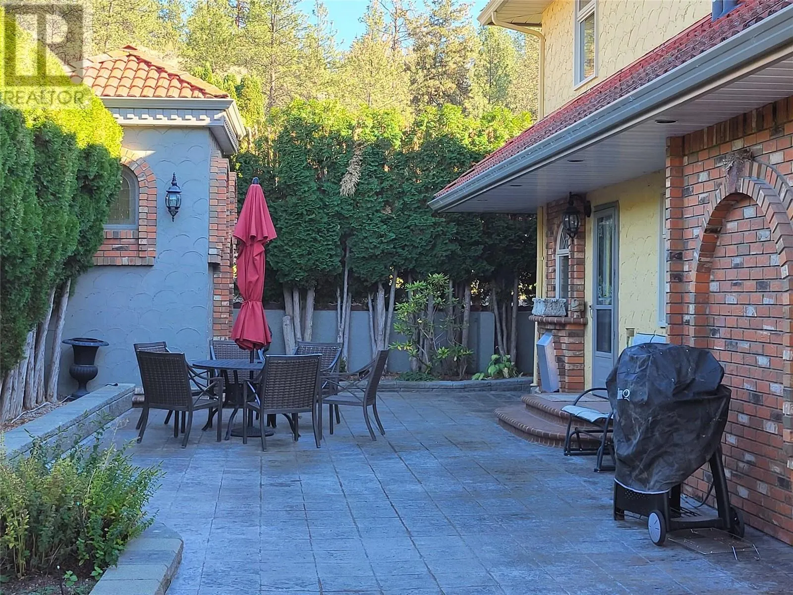 327 CARMEL Crescent