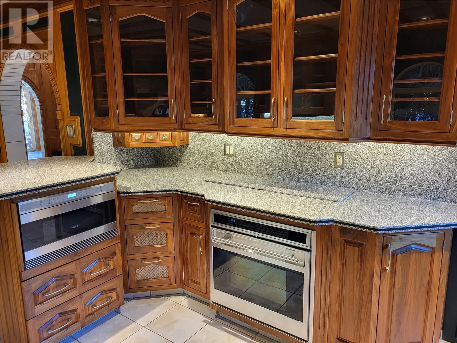 327 CARMEL Crescent