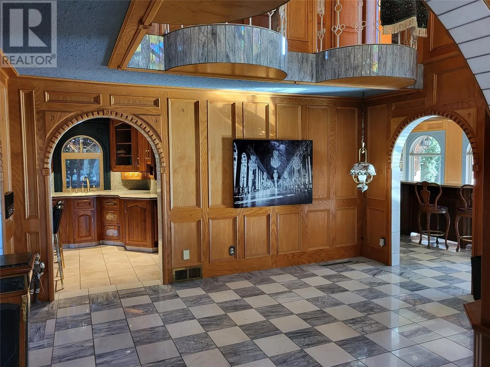 327 CARMEL Crescent
