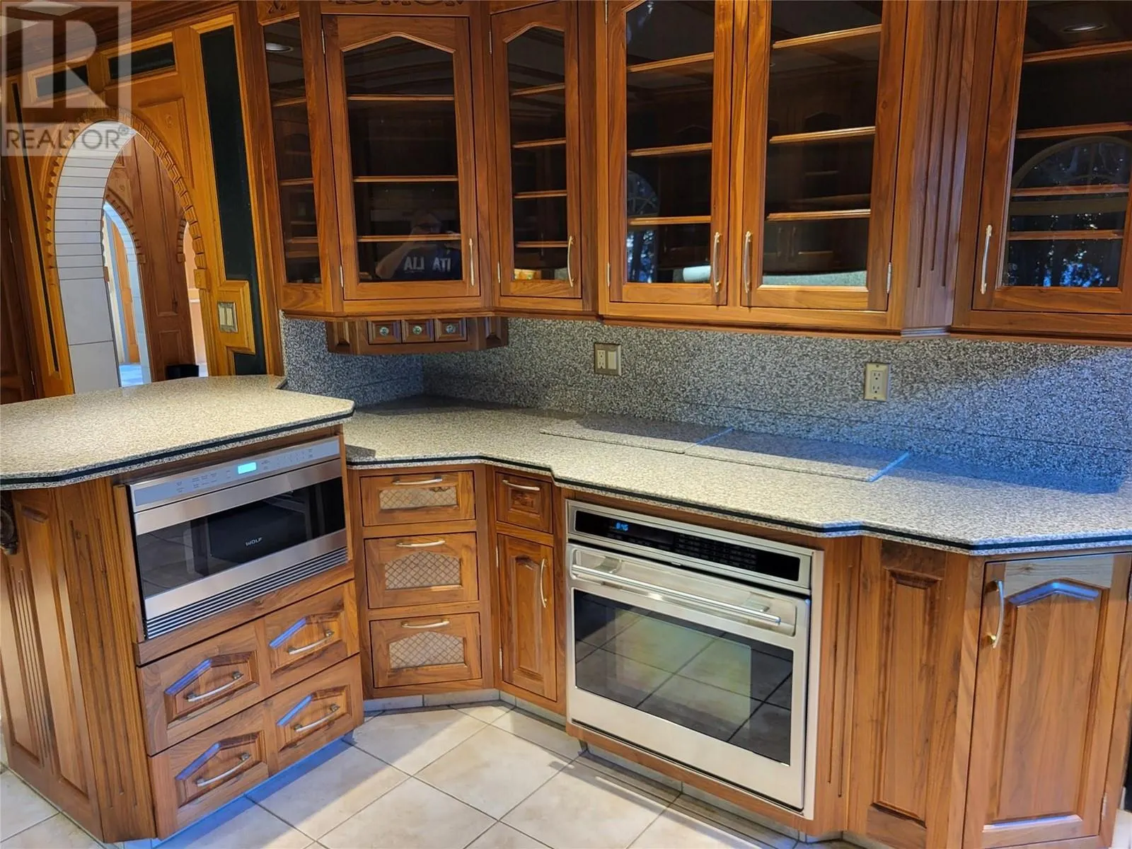 327 CARMEL Crescent