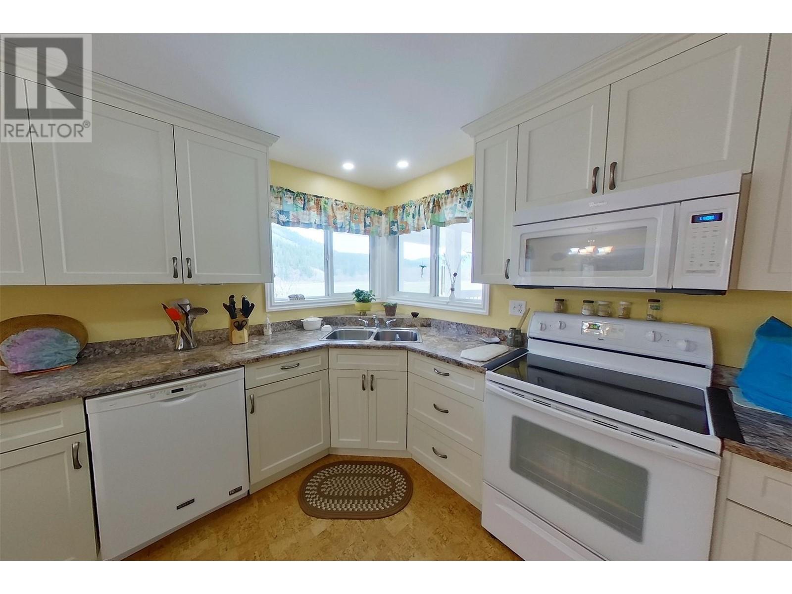 2720 Salmon River Road