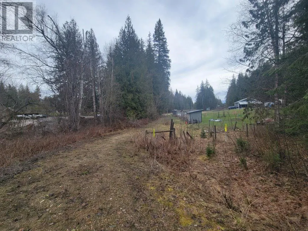 28 Gardom Lake Road