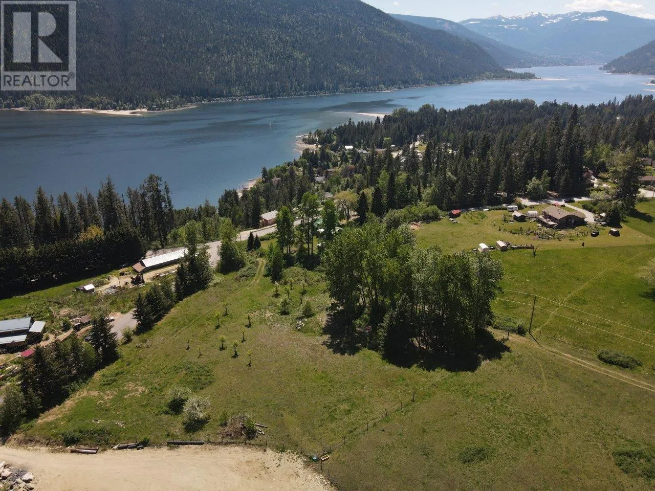 Lot B KENIRIS Road