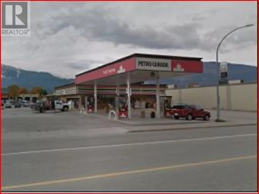 401 Victoria Road W
