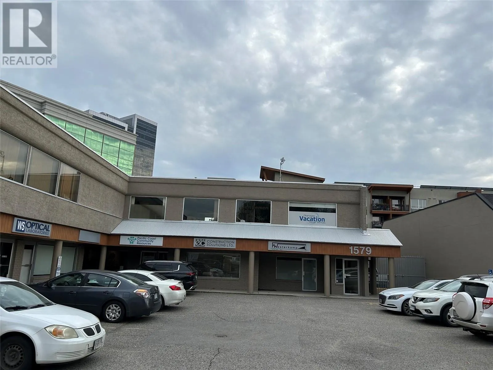 1579 Sutherland Avenue Unit# 209