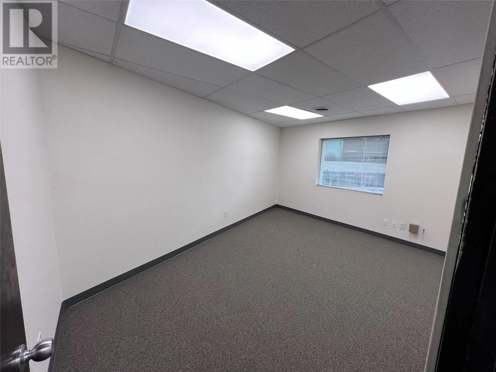 1579 Sutherland Avenue Unit# 209