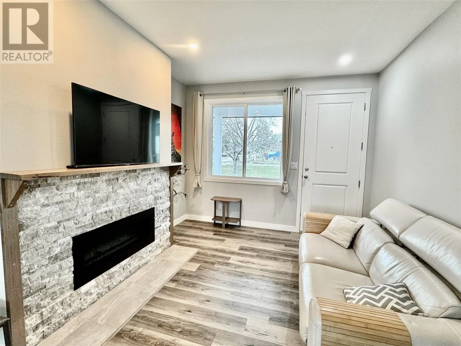 5830 OKANAGAN Street Unit# 102