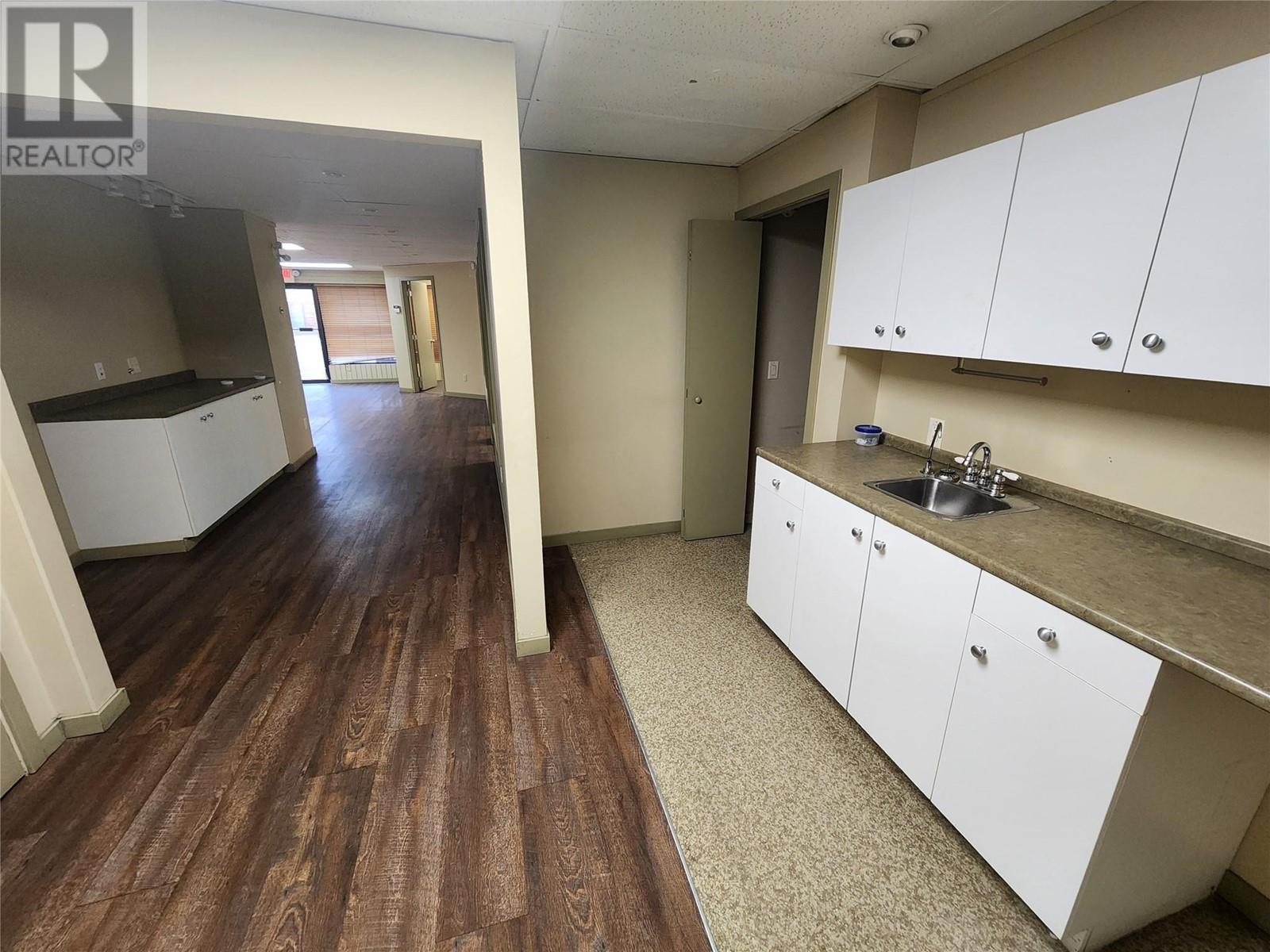 1415 Hunter Court Unit# 1 A/B
