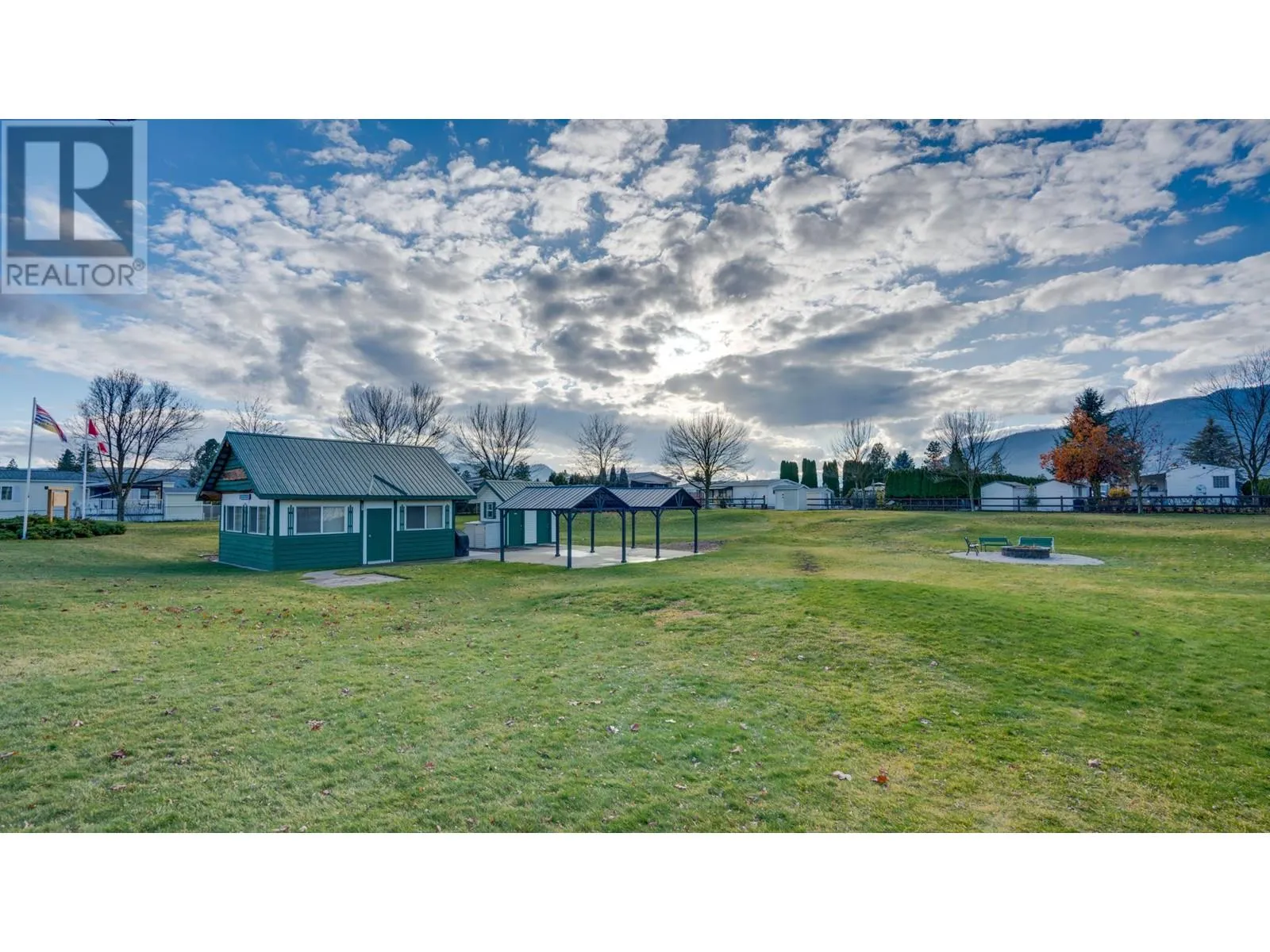 9510 Highway 97N Unit# 43