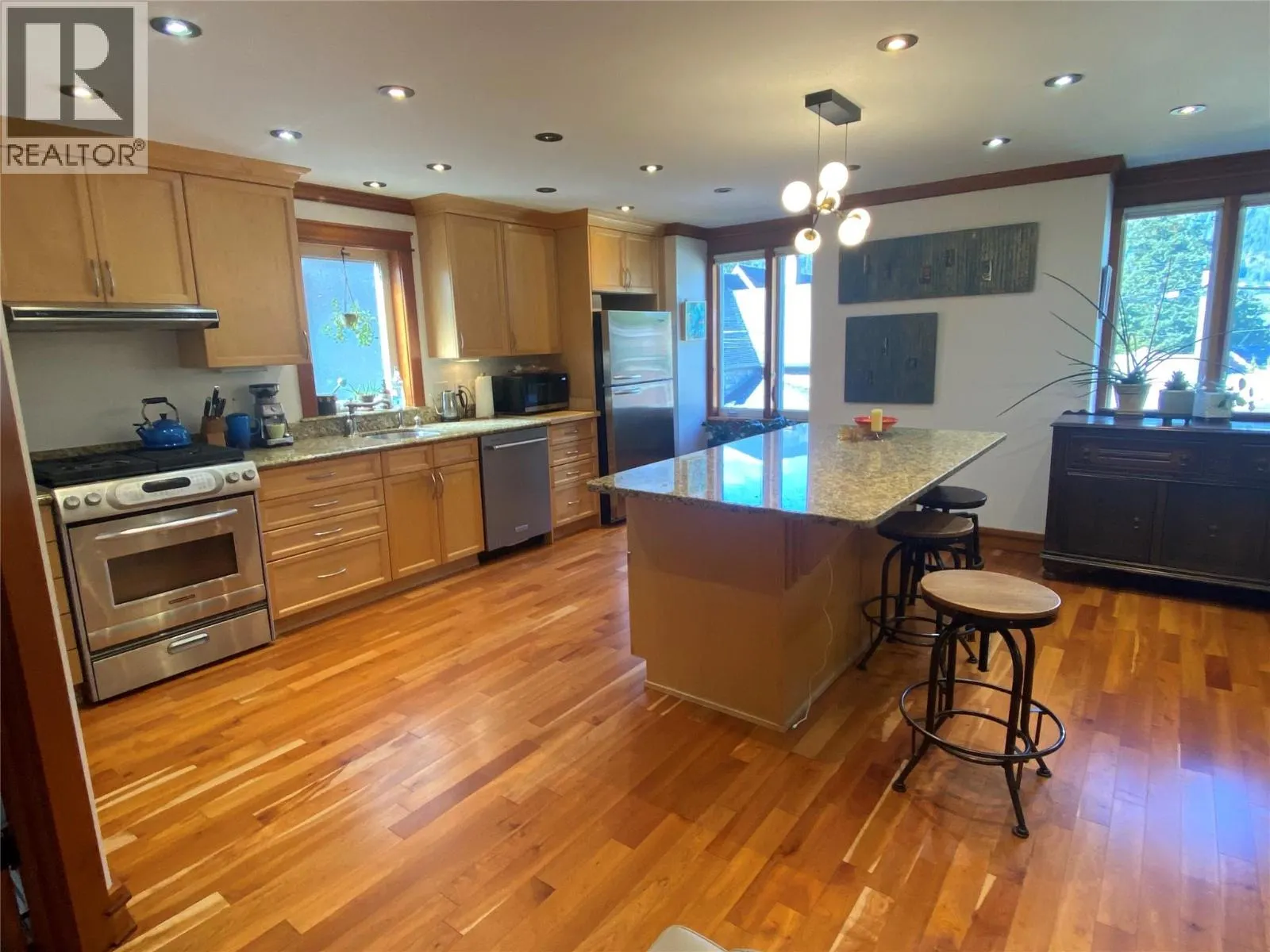509 CARBONATE Street