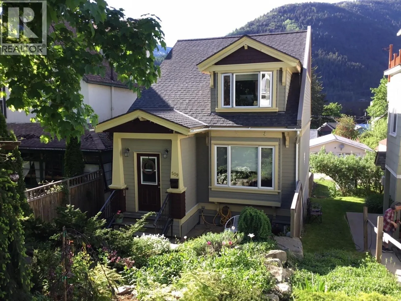 509 CARBONATE Street