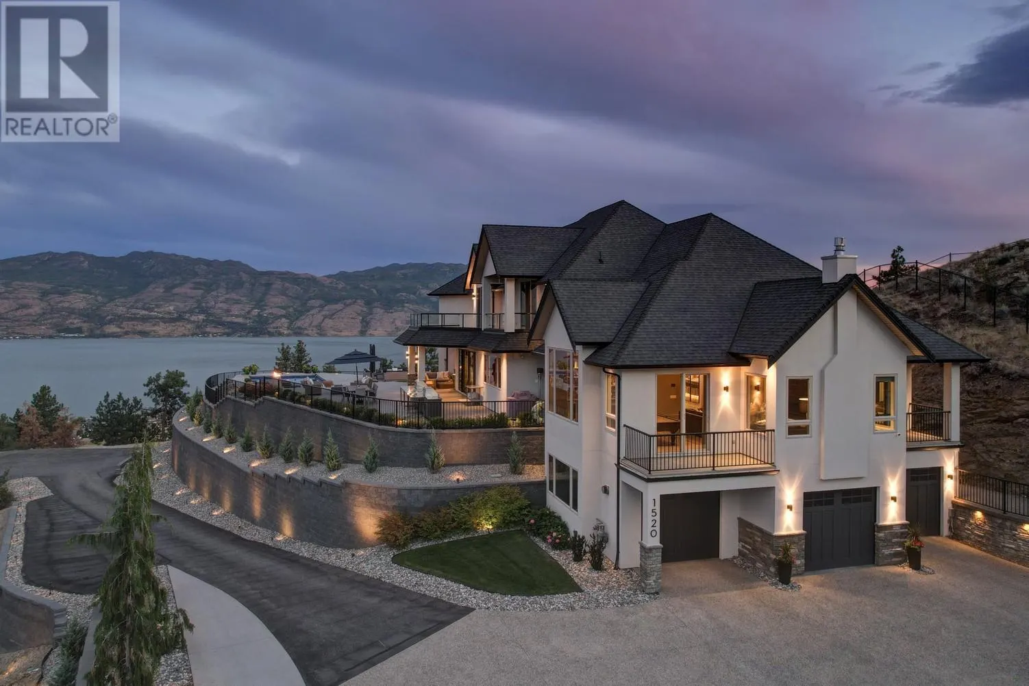 1520 Vineyard Drive