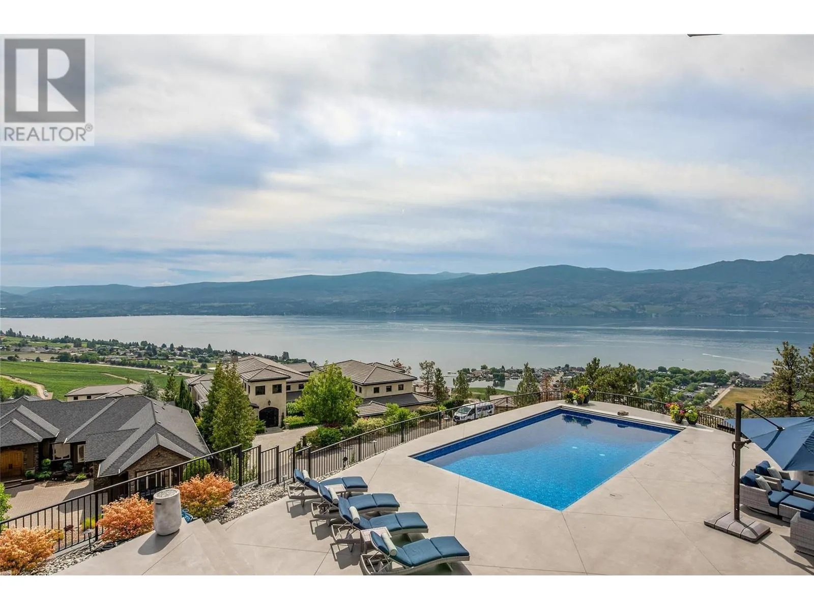1520 Vineyard Drive