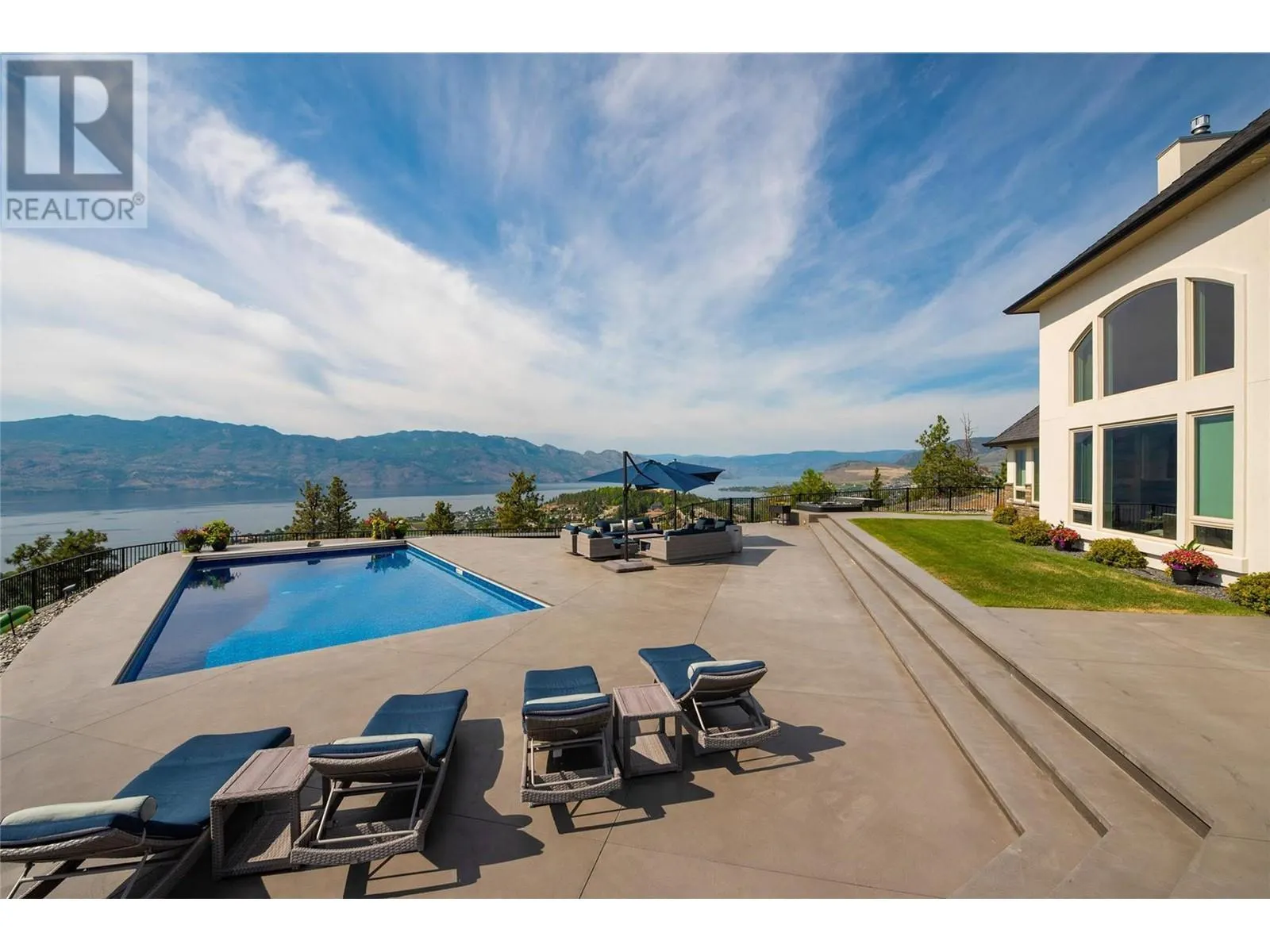 1520 Vineyard Drive