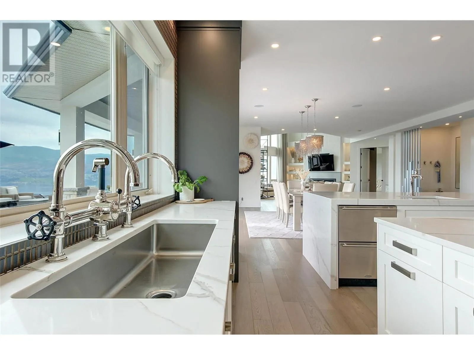1520 Vineyard Drive