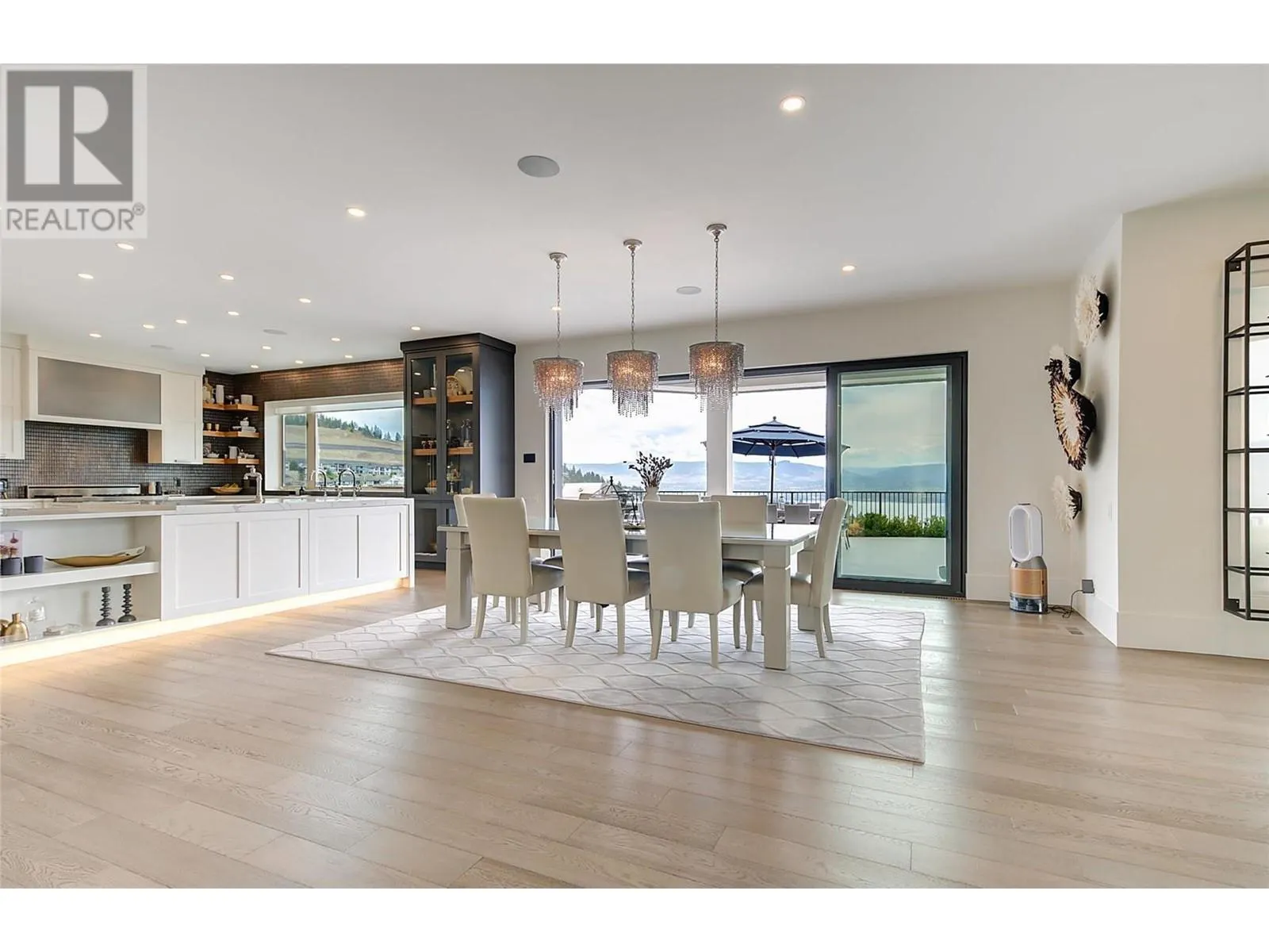 1520 Vineyard Drive