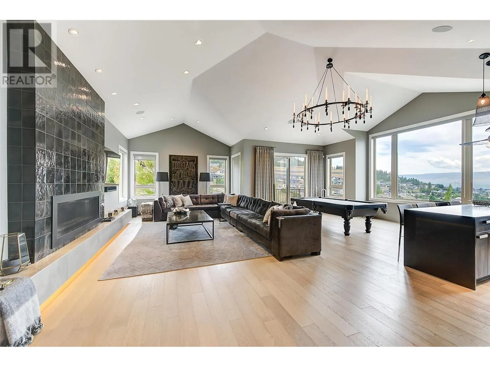1520 Vineyard Drive