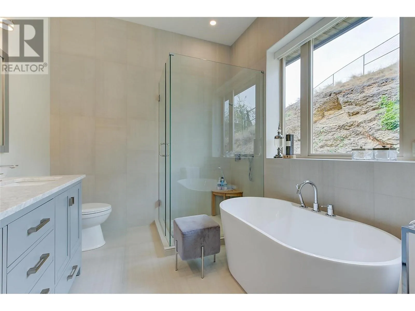 1520 Vineyard Drive