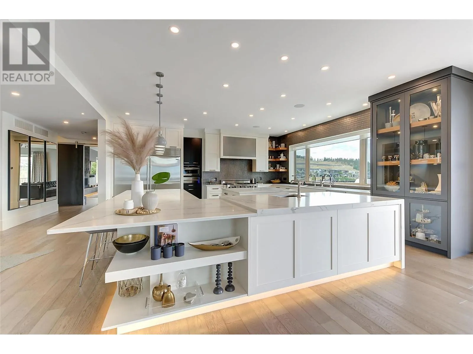 1520 Vineyard Drive