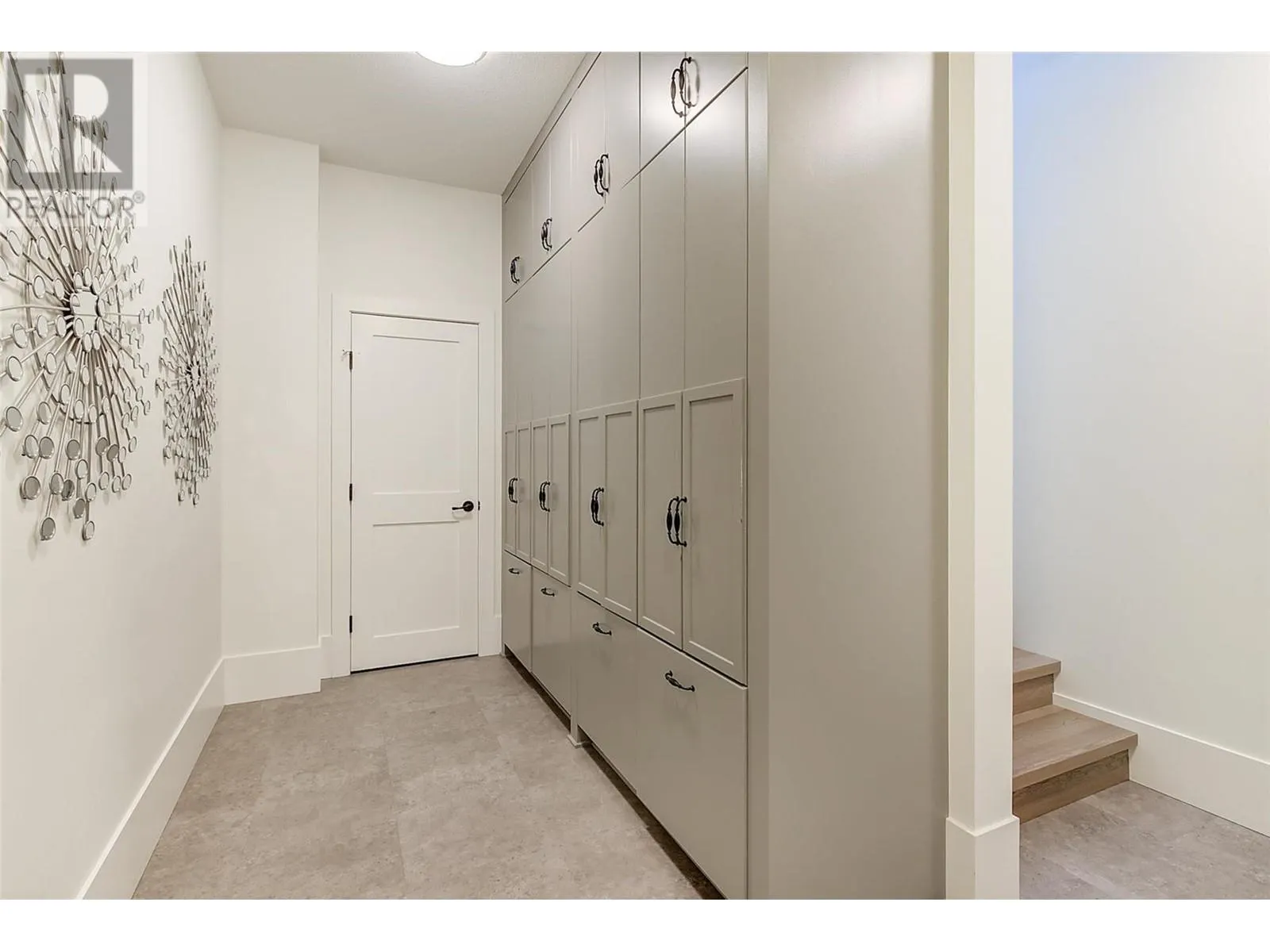 1520 Vineyard Drive