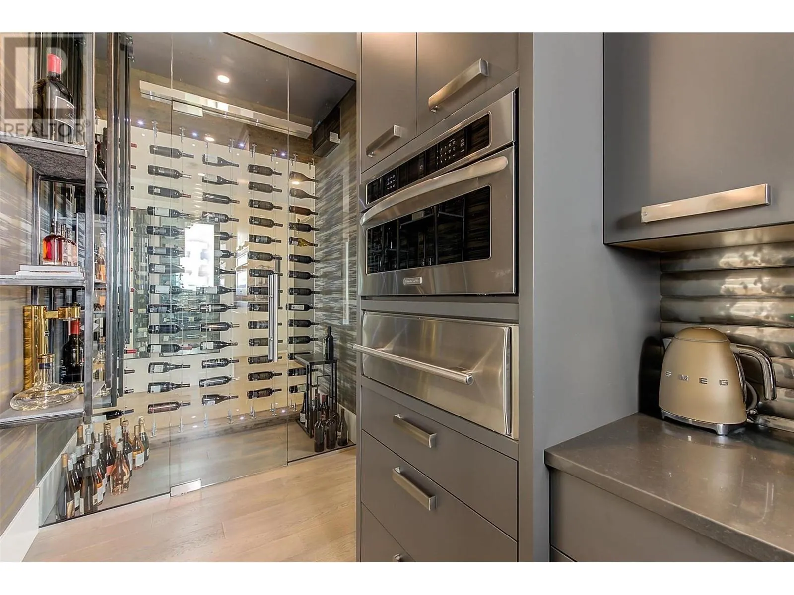 1520 Vineyard Drive