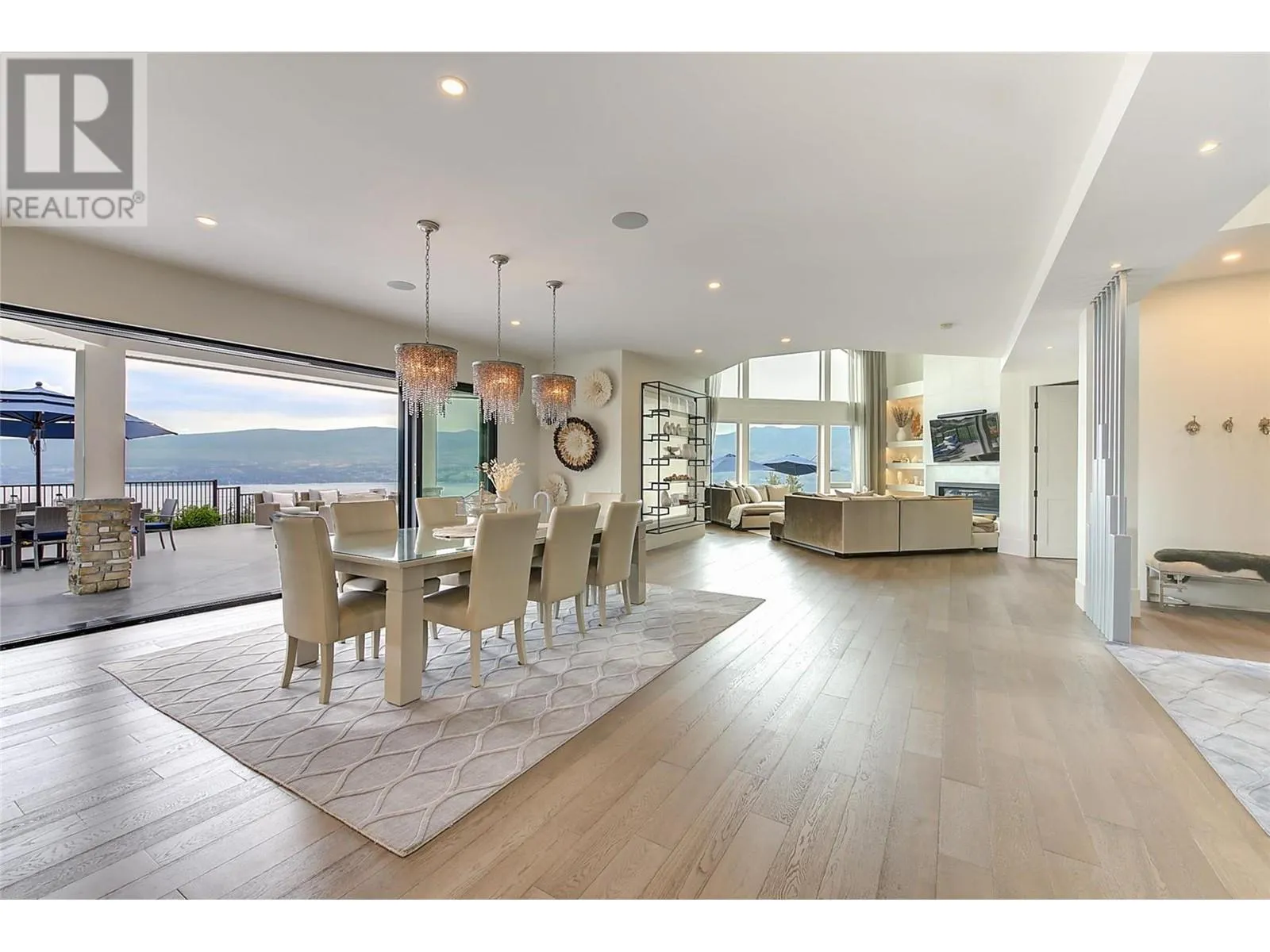 1520 Vineyard Drive