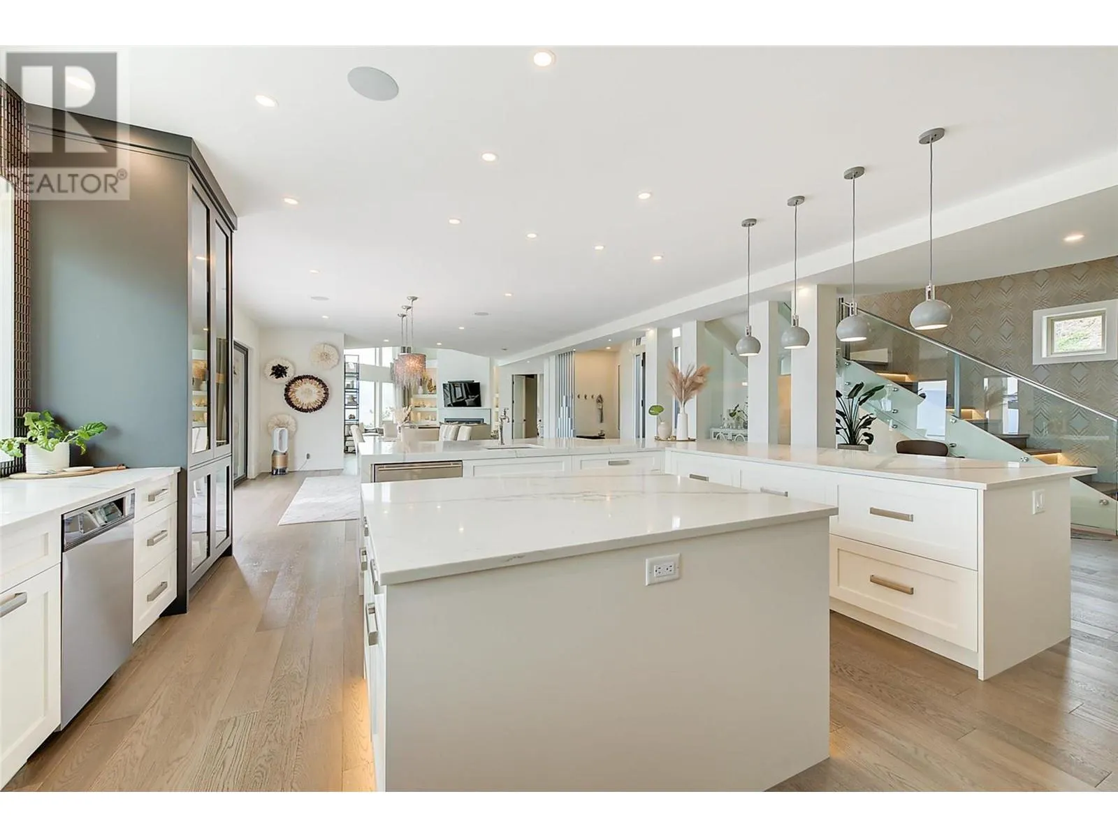 1520 Vineyard Drive