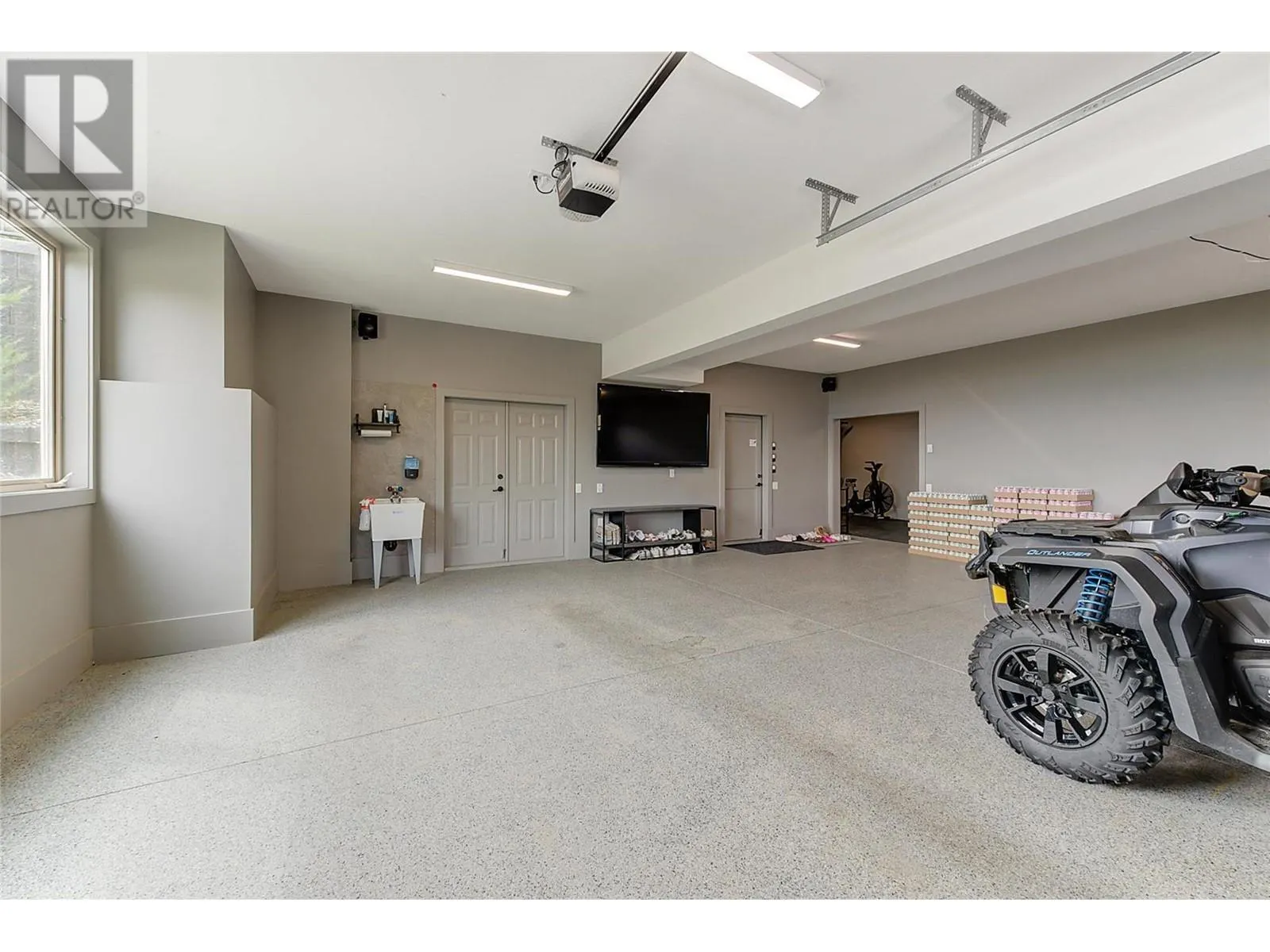 1520 Vineyard Drive