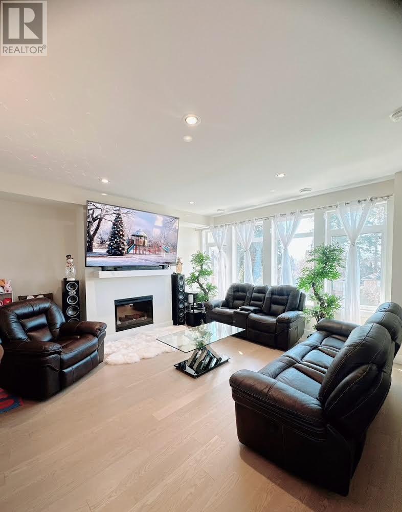 1102 Cameron Avenue Unit# 26