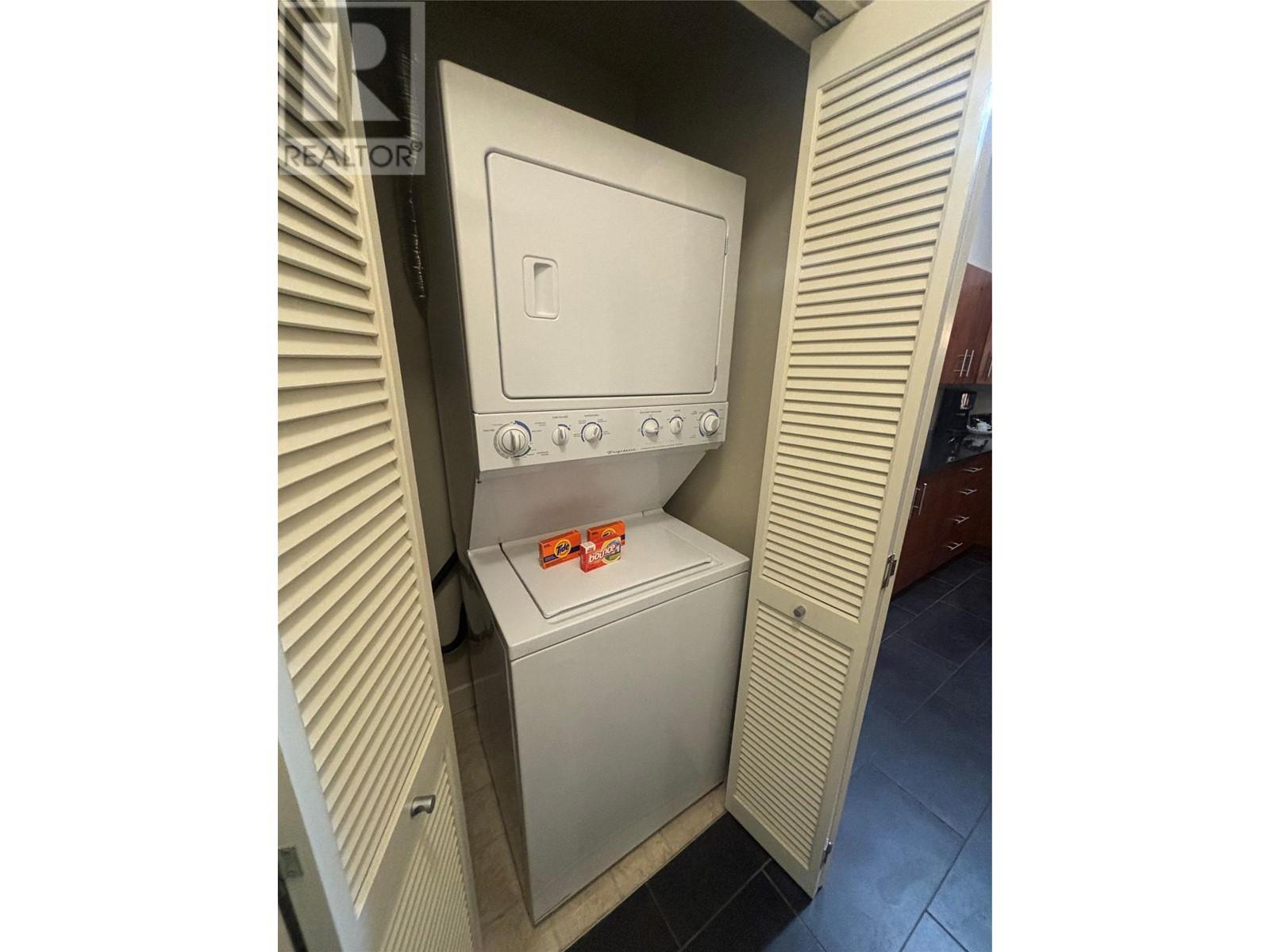 2049 Summit Drive Unit# 314D