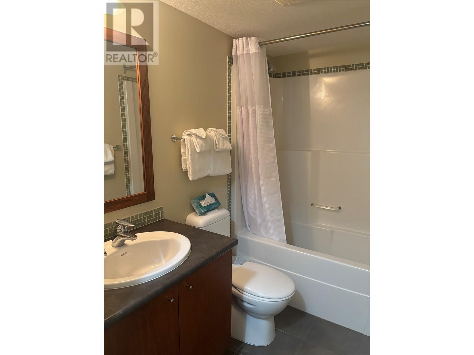 2049 Summit Drive Unit# 314D