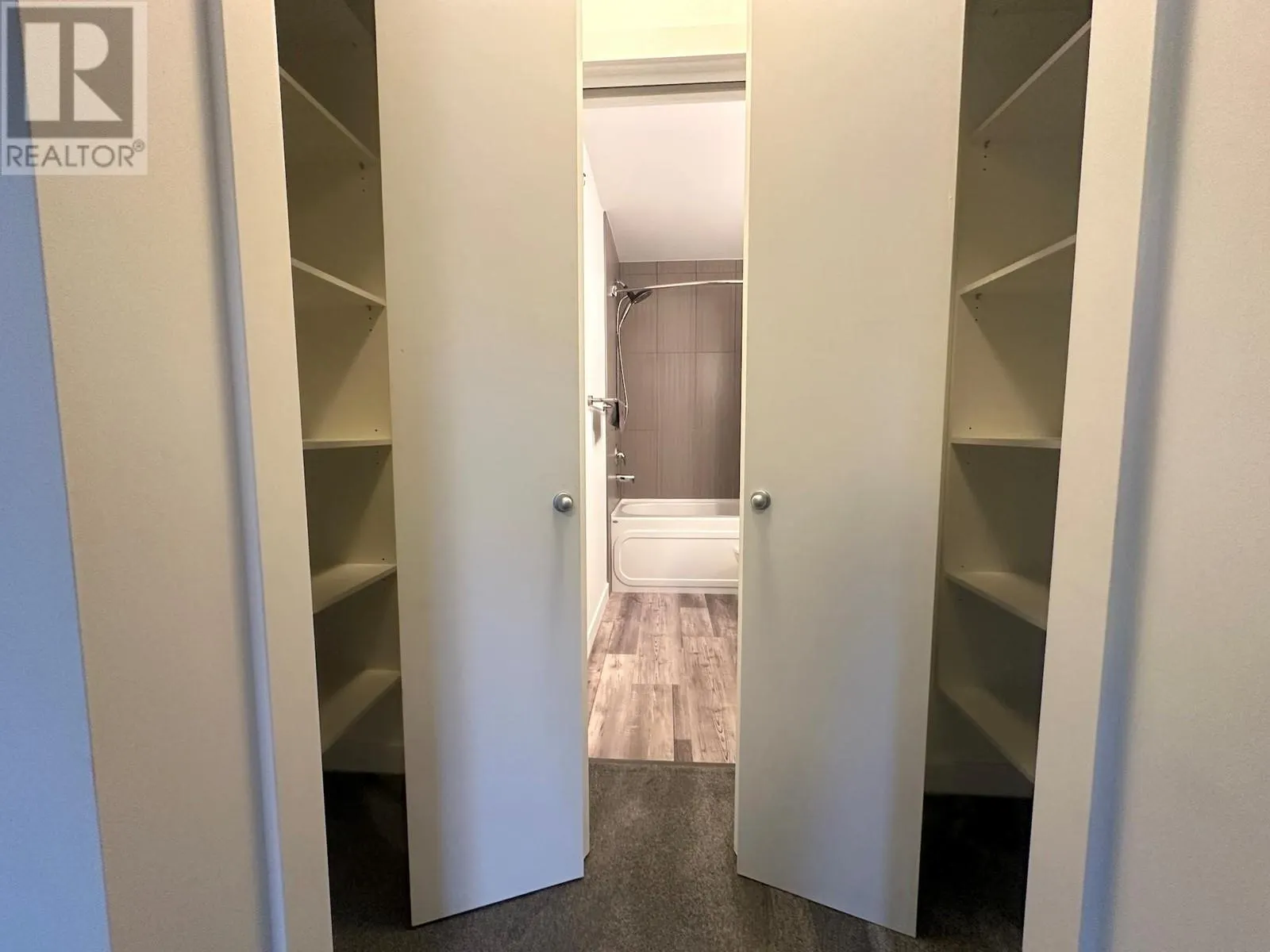 7343 Okanagan Landing Road Unit# 2402