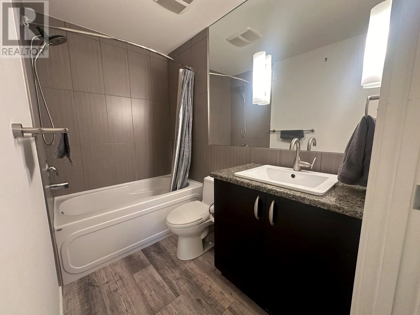 7343 Okanagan Landing Road Unit# 2402