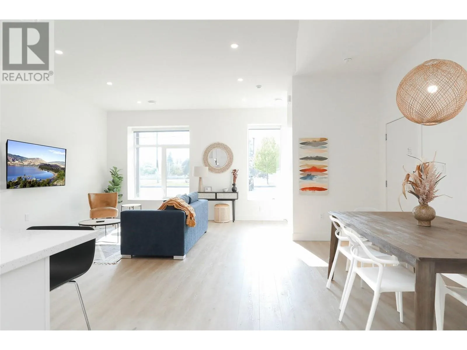 850 Railway Lane Unit# 102