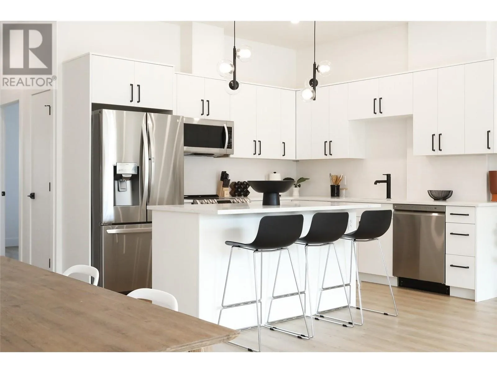 850 Railway Lane Unit# 102