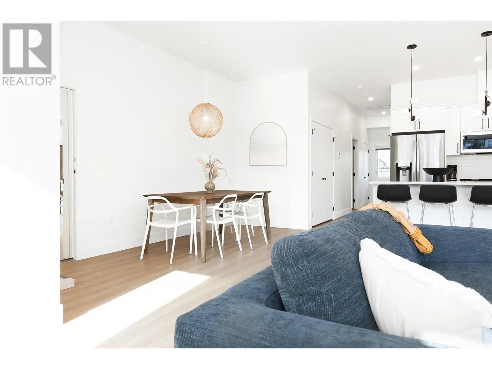 850 Railway Lane Unit# 102