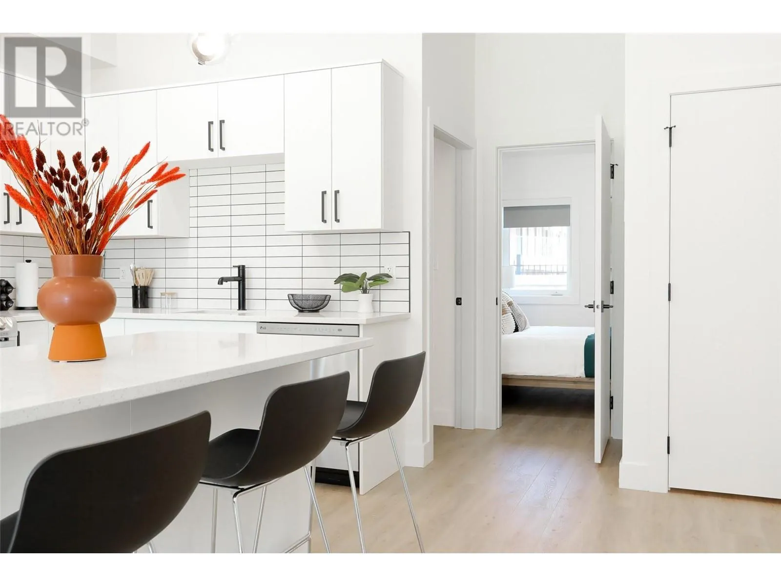 850 RAILWAY Lane Unit# 103