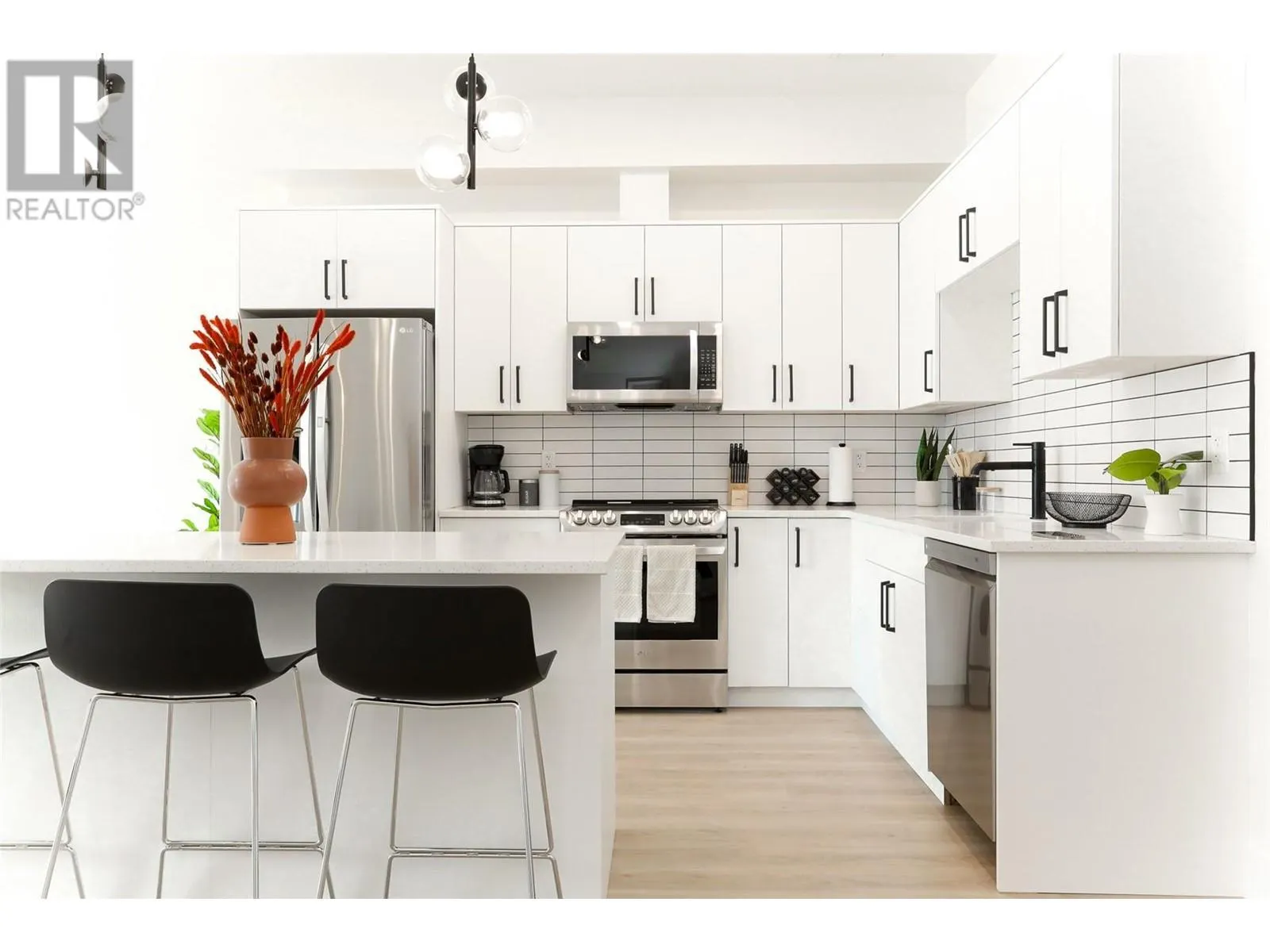 850 RAILWAY Lane Unit# 103