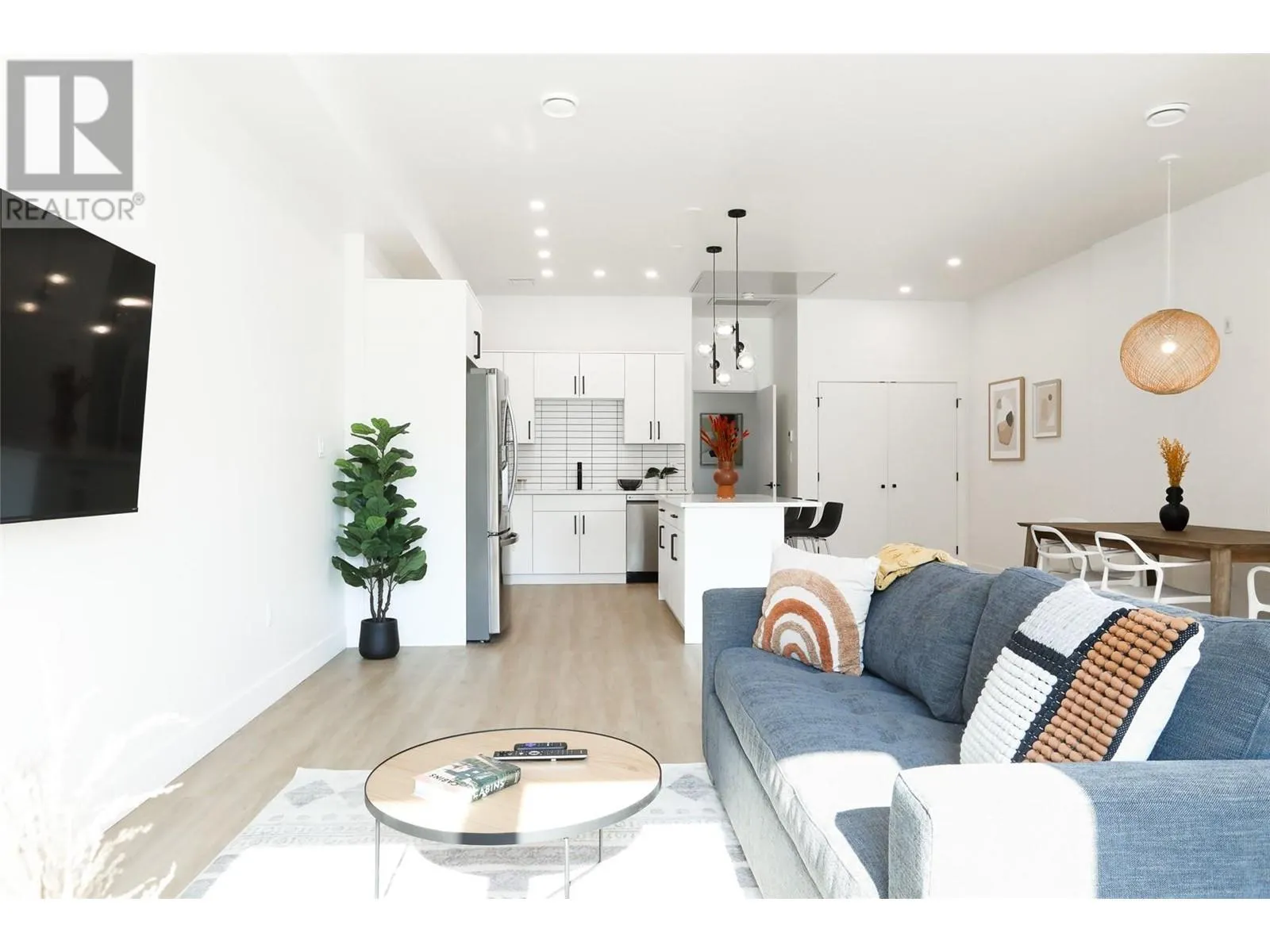 850 RAILWAY Lane Unit# 103