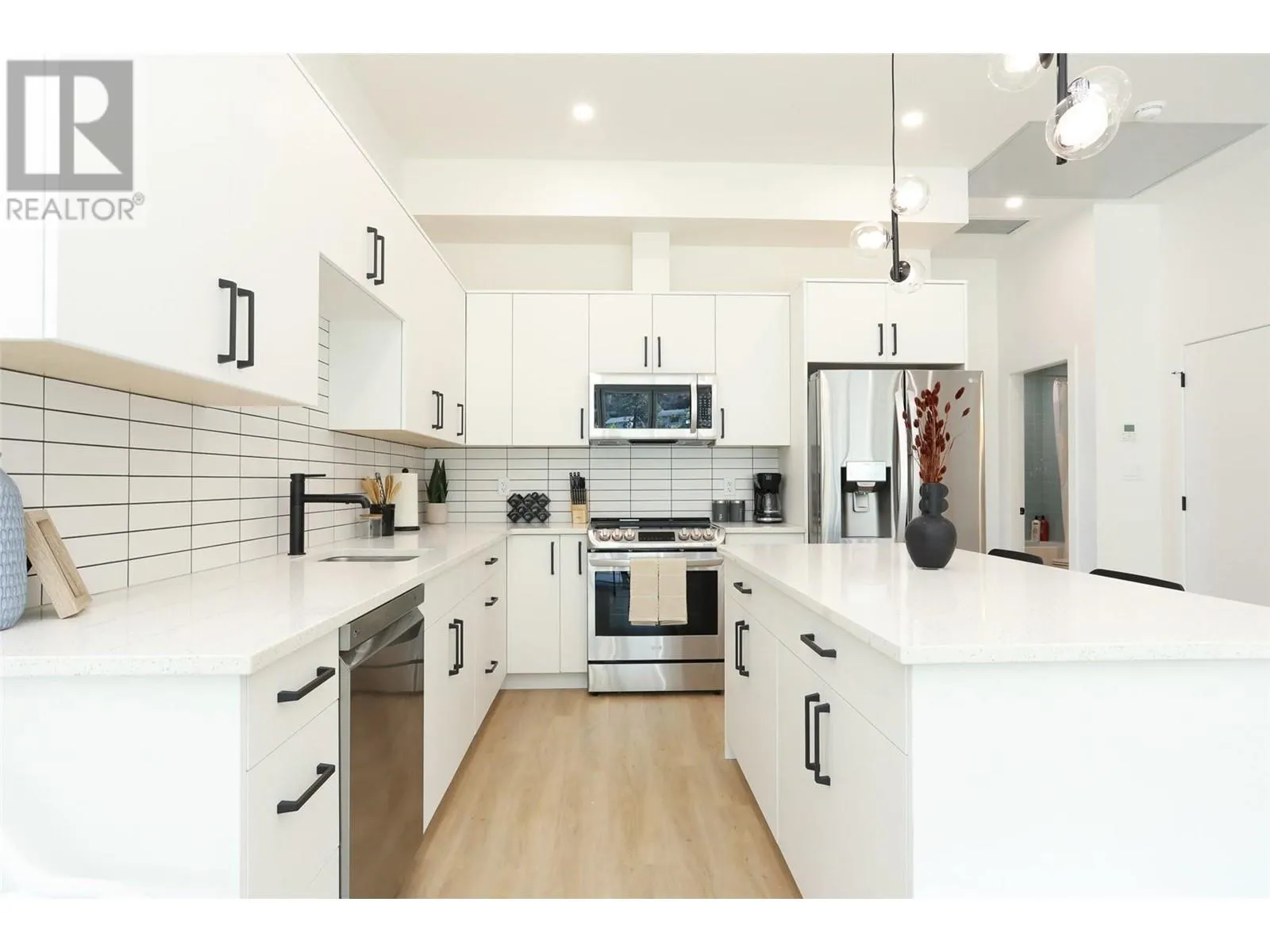 850 Railway Lane Unit# 106