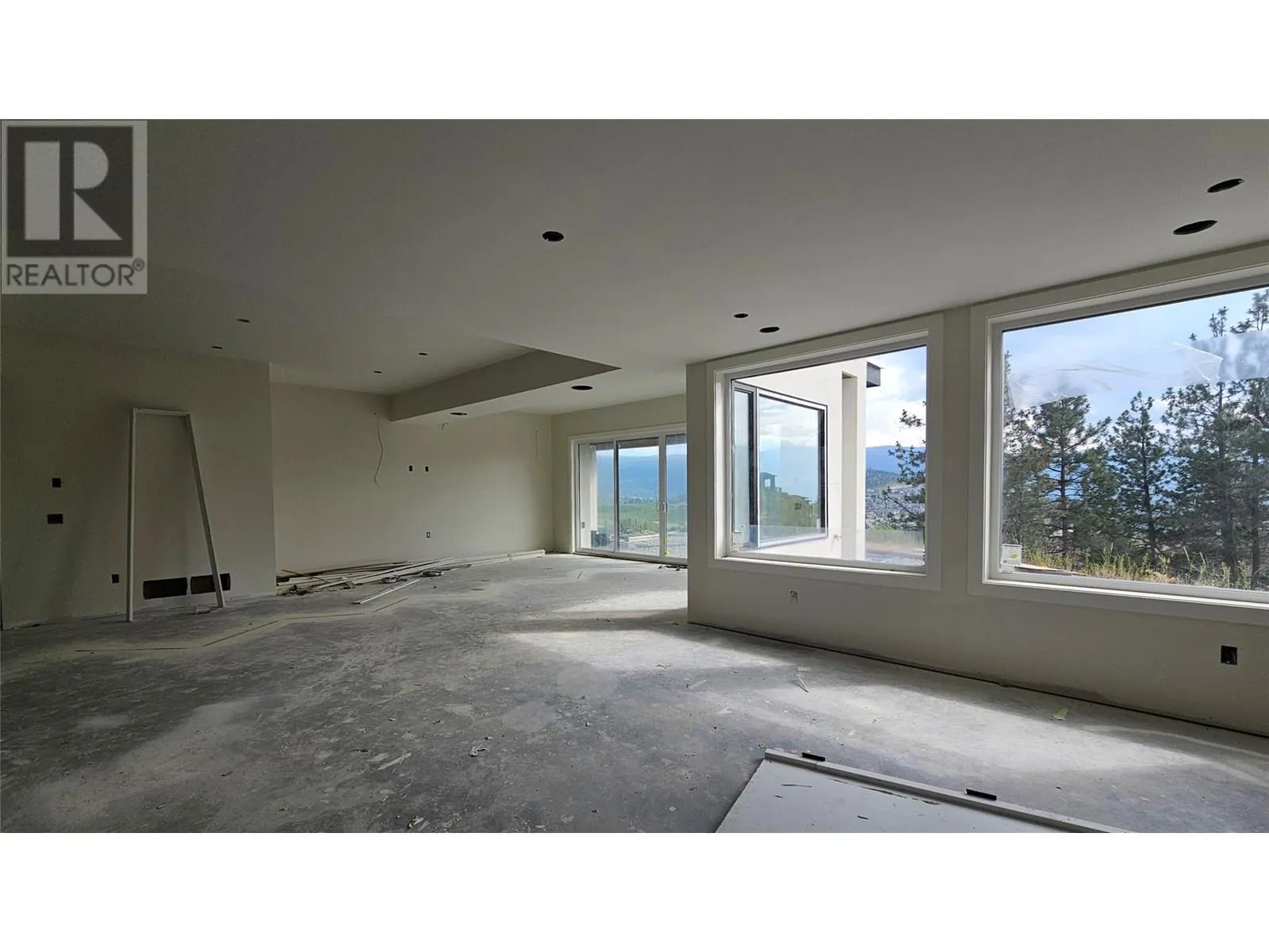 1122 Carnoustie Drive